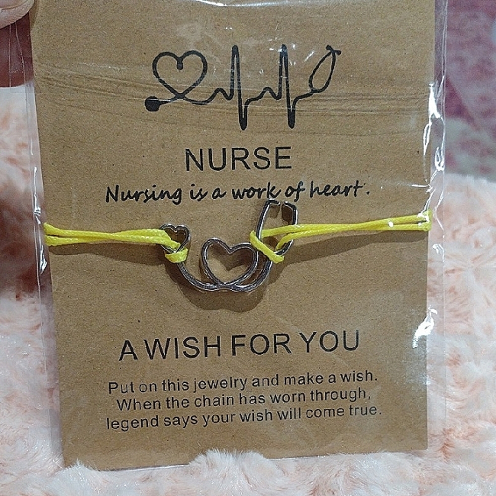 Amazon Yellow and Silver Heartbeat Bracelet